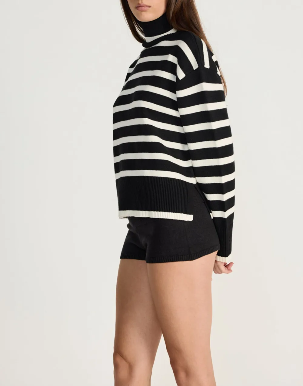 Black And White High-Neck Loose Women's Top