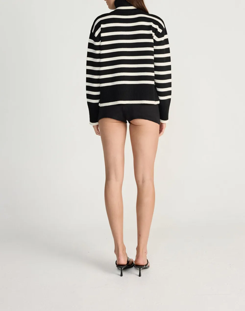 Black And White High-Neck Loose Women's Top